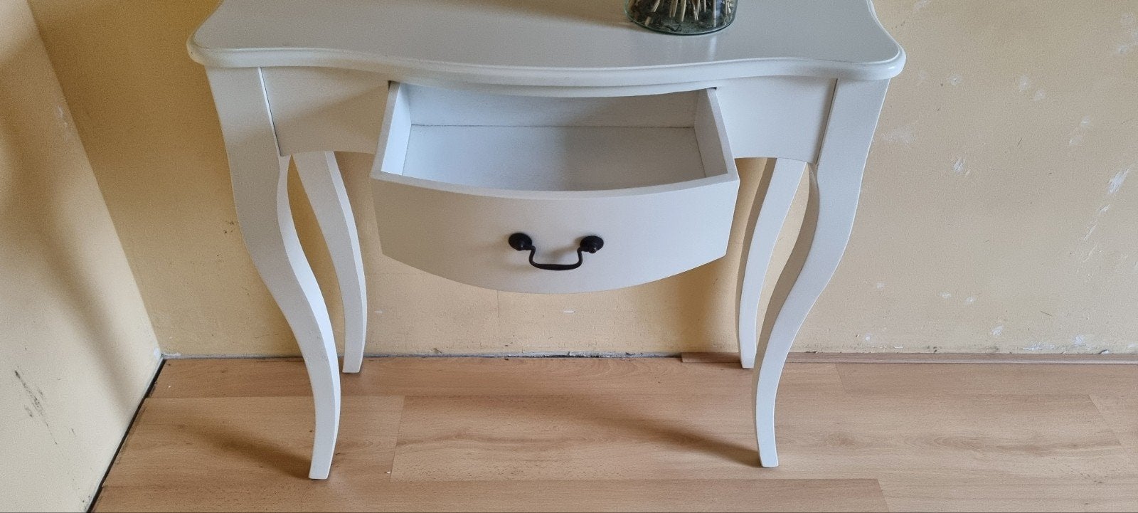 Witte sidetable met 1 laatje, Ophalen, 25 tot 50 cm, Rechthoekig, 50 tot 100 cm