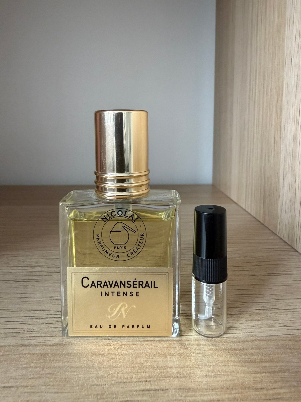 Caravansérail Intense Nicolai sample, Verzenden, Zo goed als nieuw