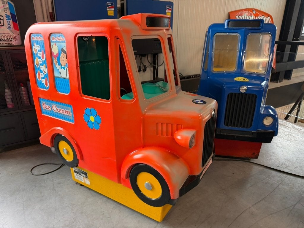 Kiddy rides 230V kinder attractie showroom speelgoed auto, Ophalen, Overige typen
