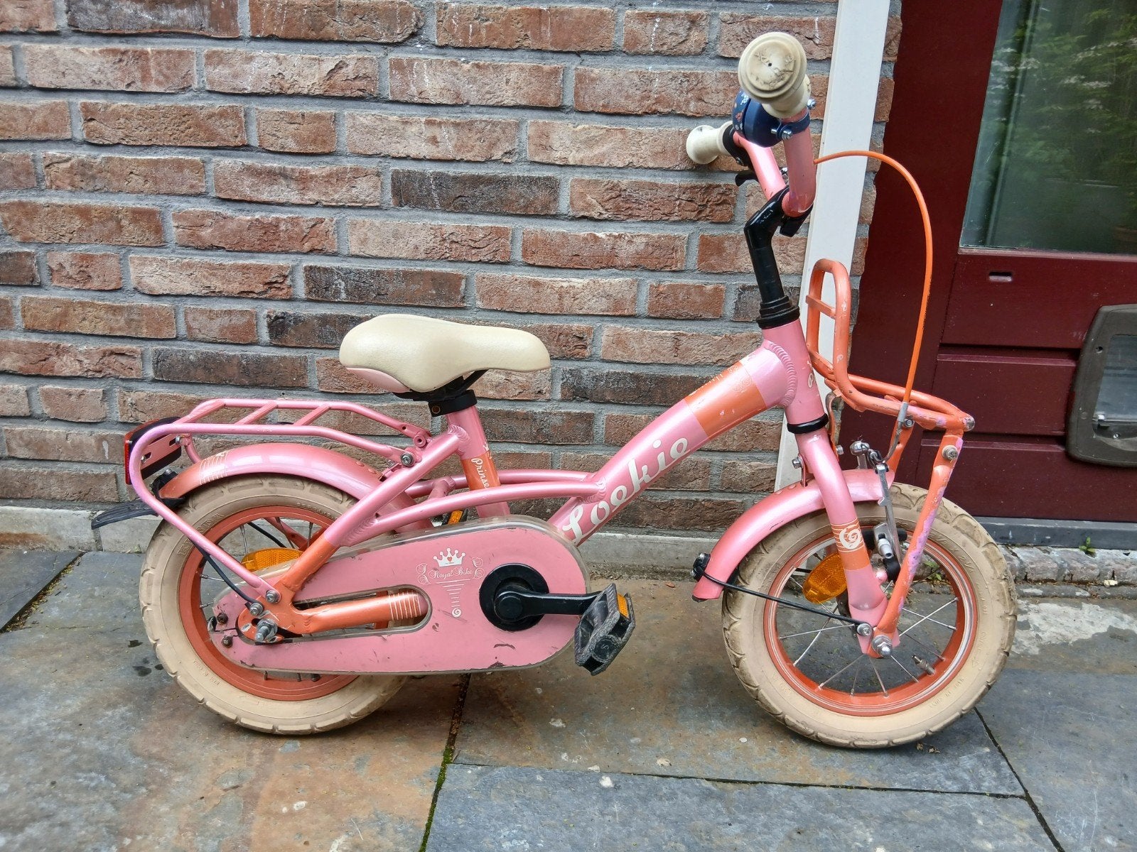 Loeki 12 inch, Ophalen of Verzenden, Zo goed als nieuw, Minder dan 16 inch, Loekie