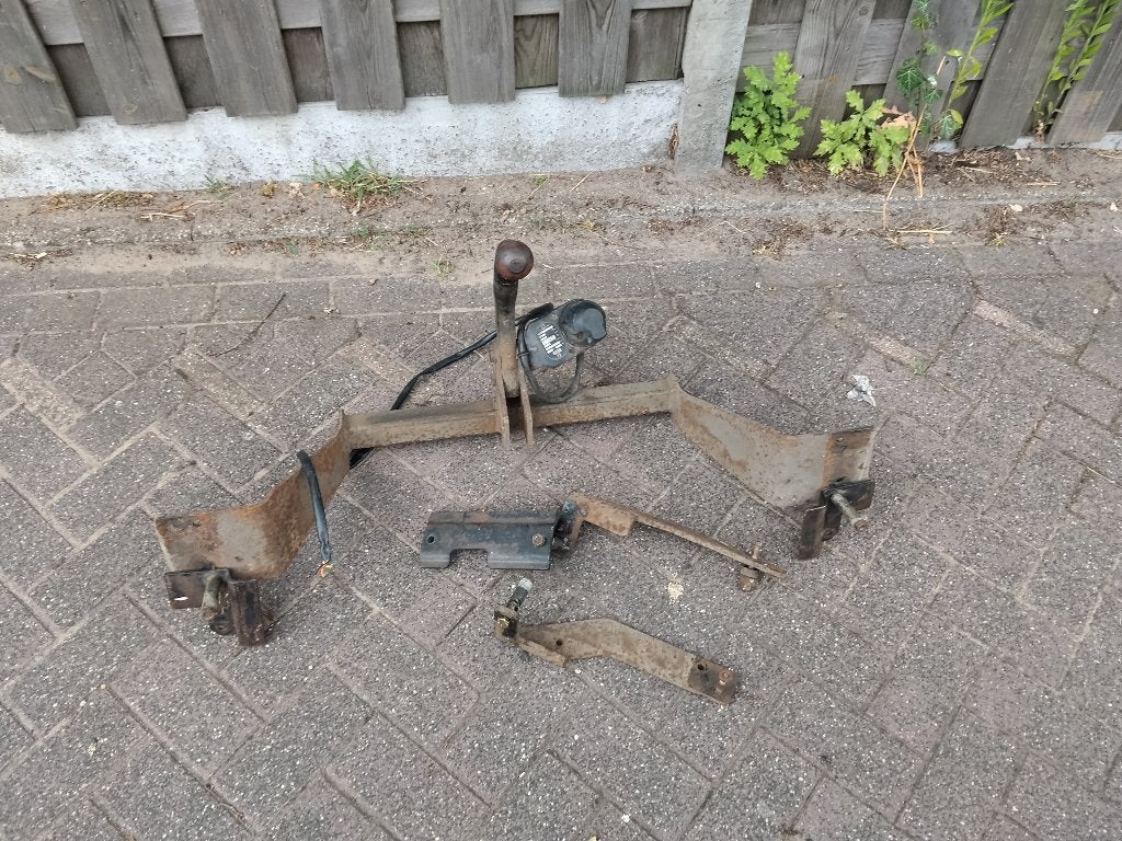 Trekhaak Daihatsu YRV, Auto-onderdelen, Ophalen, Gebruikt, Daihatsu