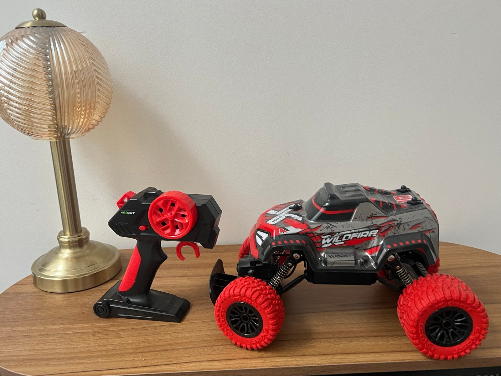 RC Wildfire Monstertruck met afstandsbediening, Elektro, Auto offroad, Ophalen of Verzenden, Zo goed als nieuw