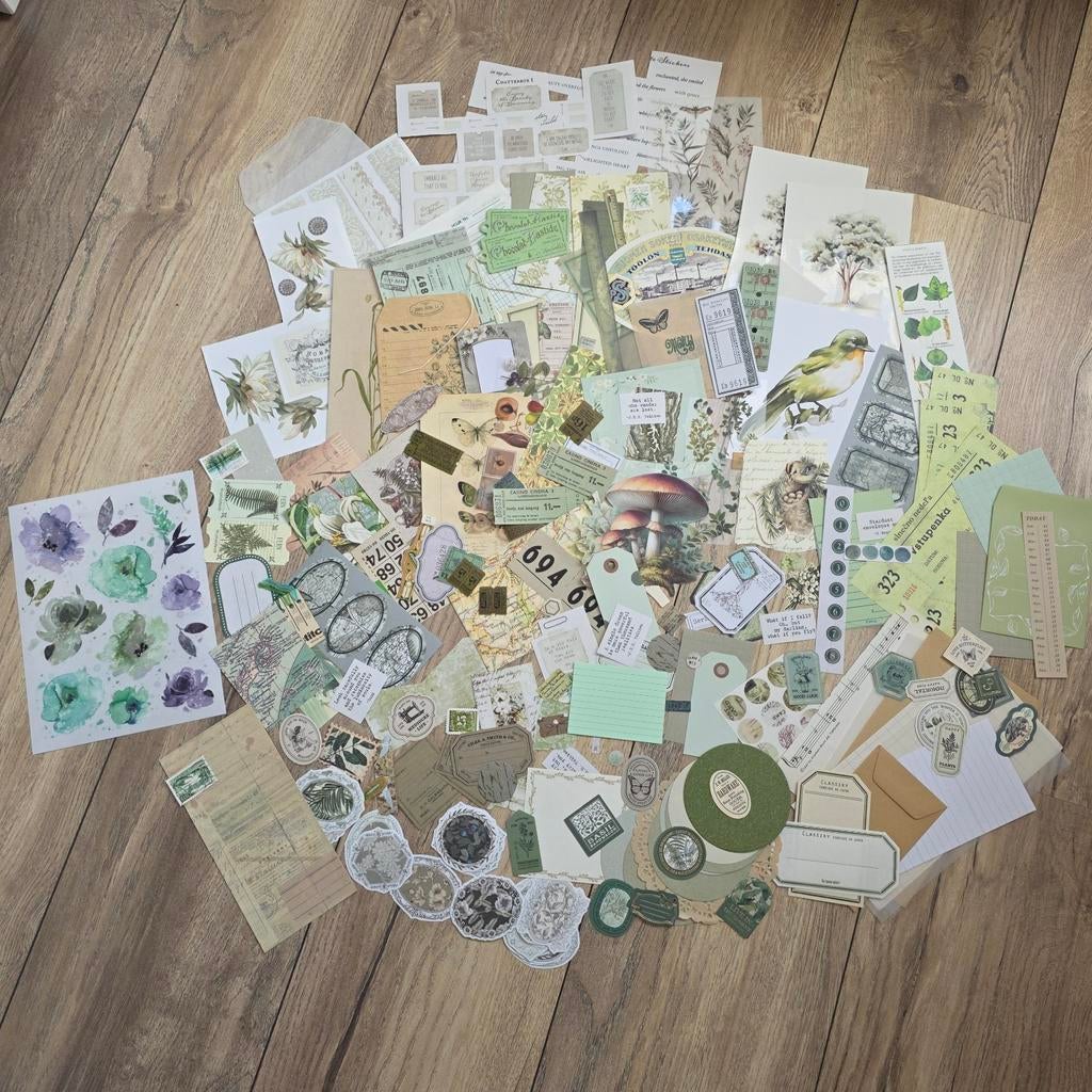 Grote 'groene' ephemera set, Hobby en Vrije tijd, Verzenden, Versiering of Embellishment