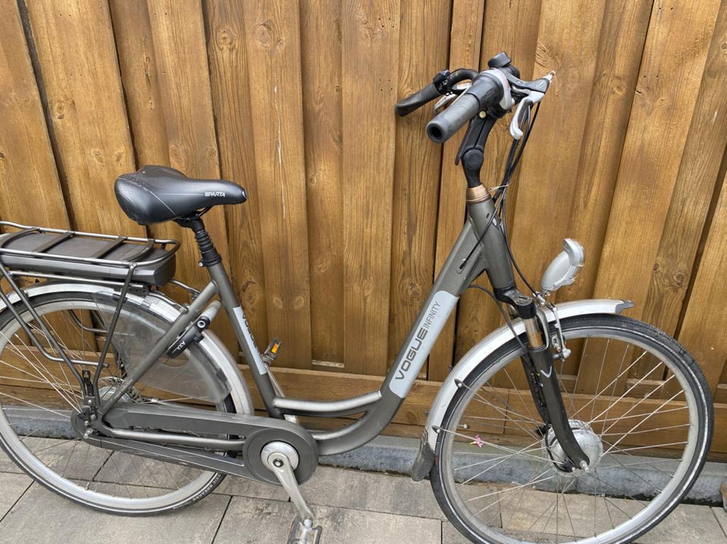 Vogue INFINITY elektrische fiets, Fietsen en Brommers, Elektrische fietsen, Gebruikt, Overige merken, 51 tot 55 cm, 30 tot 50 km per accu