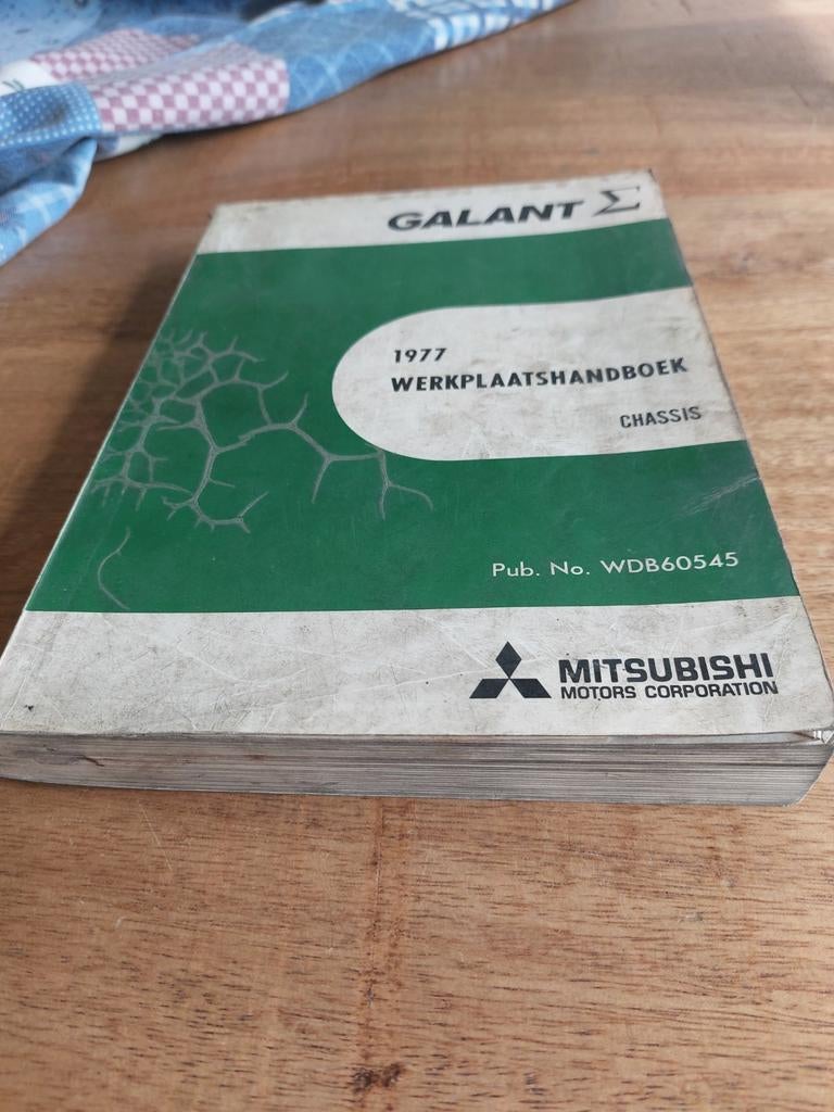 WERKPLAATSHANDBOEK CHASSIS MITSUBISHI GALANT E 1977, Auto diversen, Handleidingen en Instructieboekjes, Ophalen of Verzenden