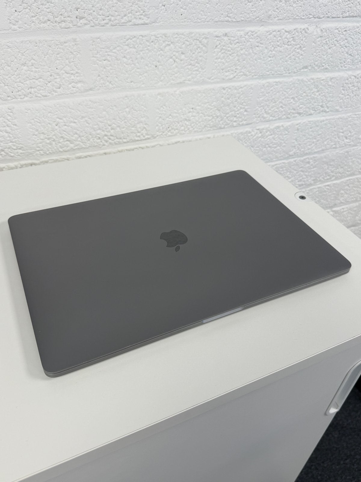 MacBook Pro 15" Touch Bar 2.6GHz i7/16GB/256GB Space Grey, Computers en Software, Apple Macbooks, 256 GB, 2 tot 3 Ghz, 15 inch