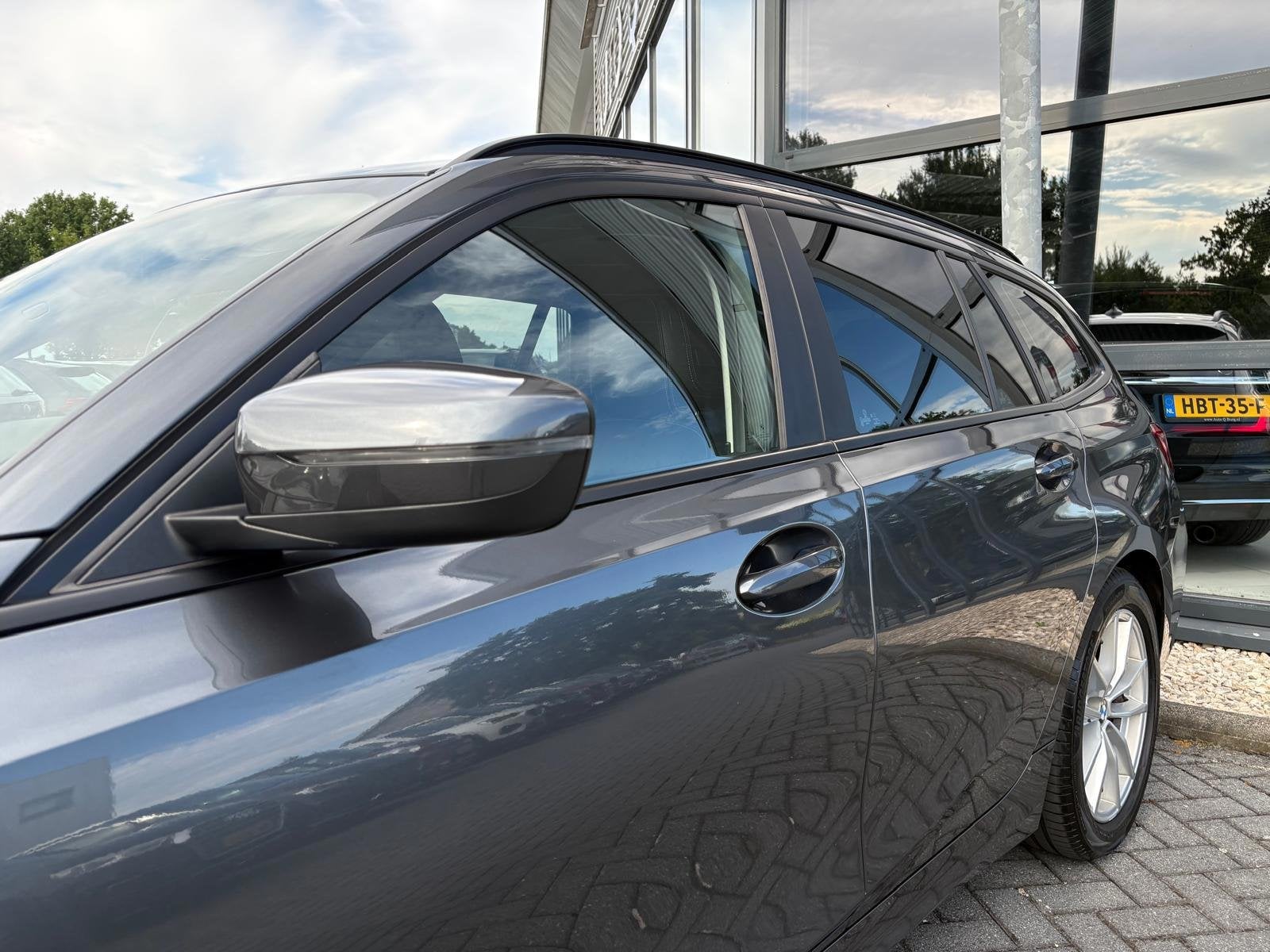 BMW 3-serie Touring 330e eDrive Edition | Stoelverwarming |, Auto's, Achterwielaandrijving, Gebruikt, 4 cilinders, Hybride Elektrisch/Benzine