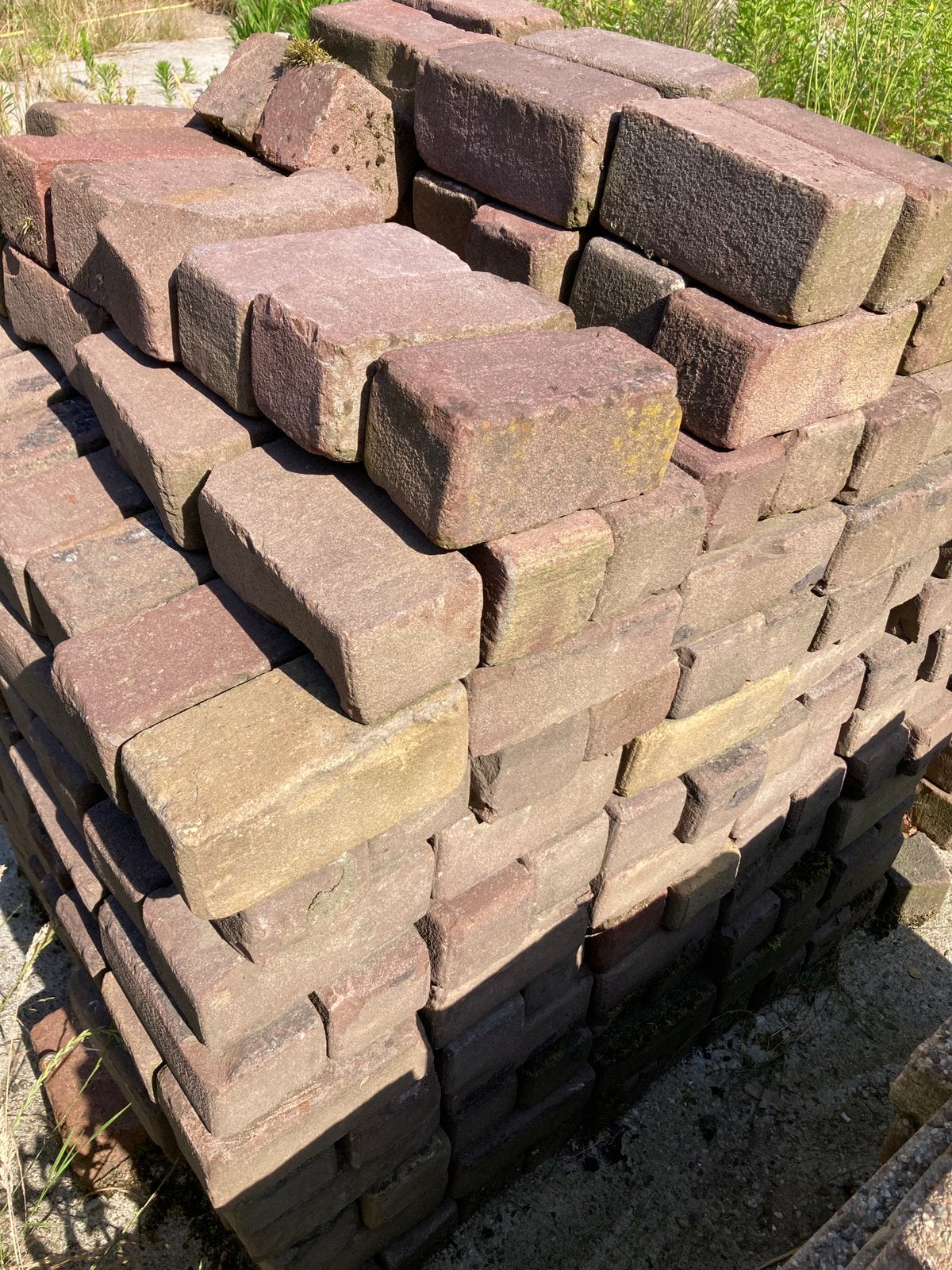 Gebakken klinkers 80x100x200 / en stapeltje betonklinkers, Ophalen, Gebruikt, Keramiek, Klinkers