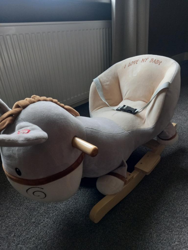 Babygo hobbelpaard / ezel met geluid, Ophalen, Zo goed als nieuw, Overige typen, Met geluid