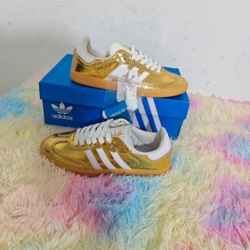Gouden Adidas Samba Sneakers Maat 38, Overige kleuren, Nieuw, Ophalen of Verzenden, Sneakers of Gympen