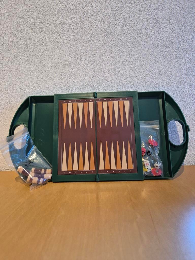 Reisspel: Backgammon en Boter Kaas en Eieren, Een of twee spelers, Ophalen of Verzenden, Gebruikt, Reisspel