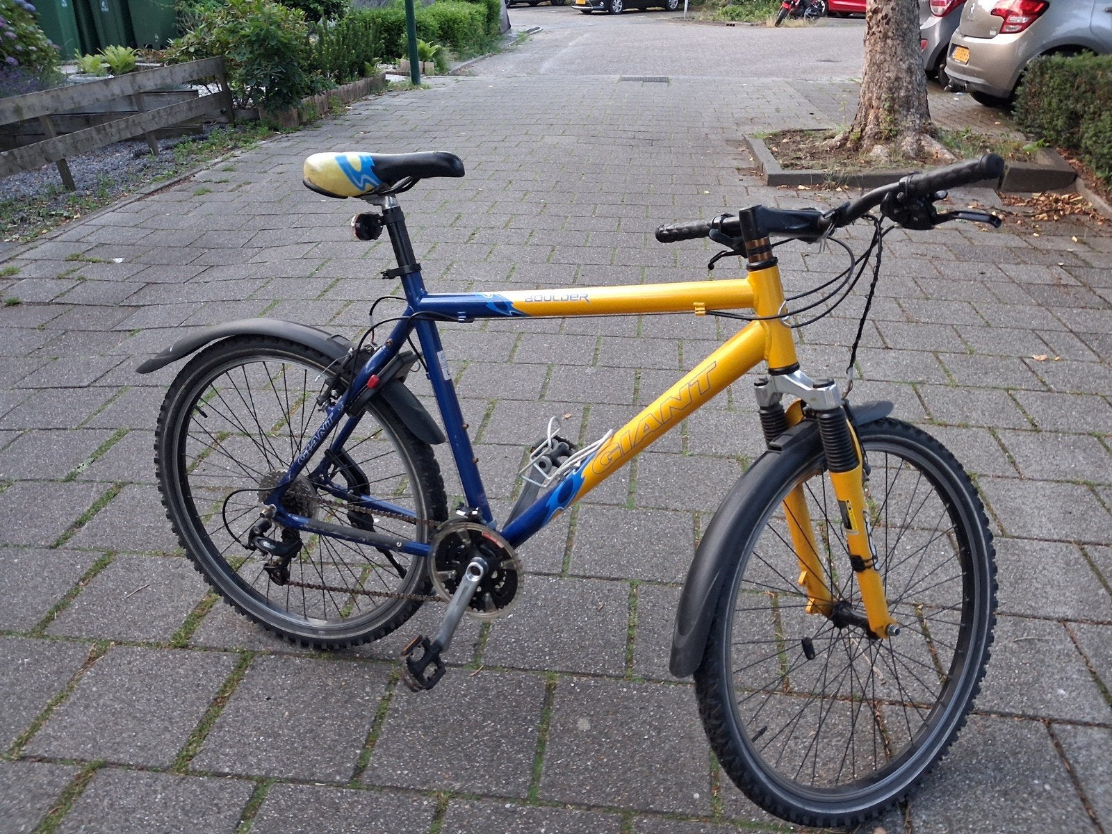 Giant Mountainbike - Blauw Geel met spatbord slot standaard, Ophalen, Gebruikt, Hardtail, Velgrem