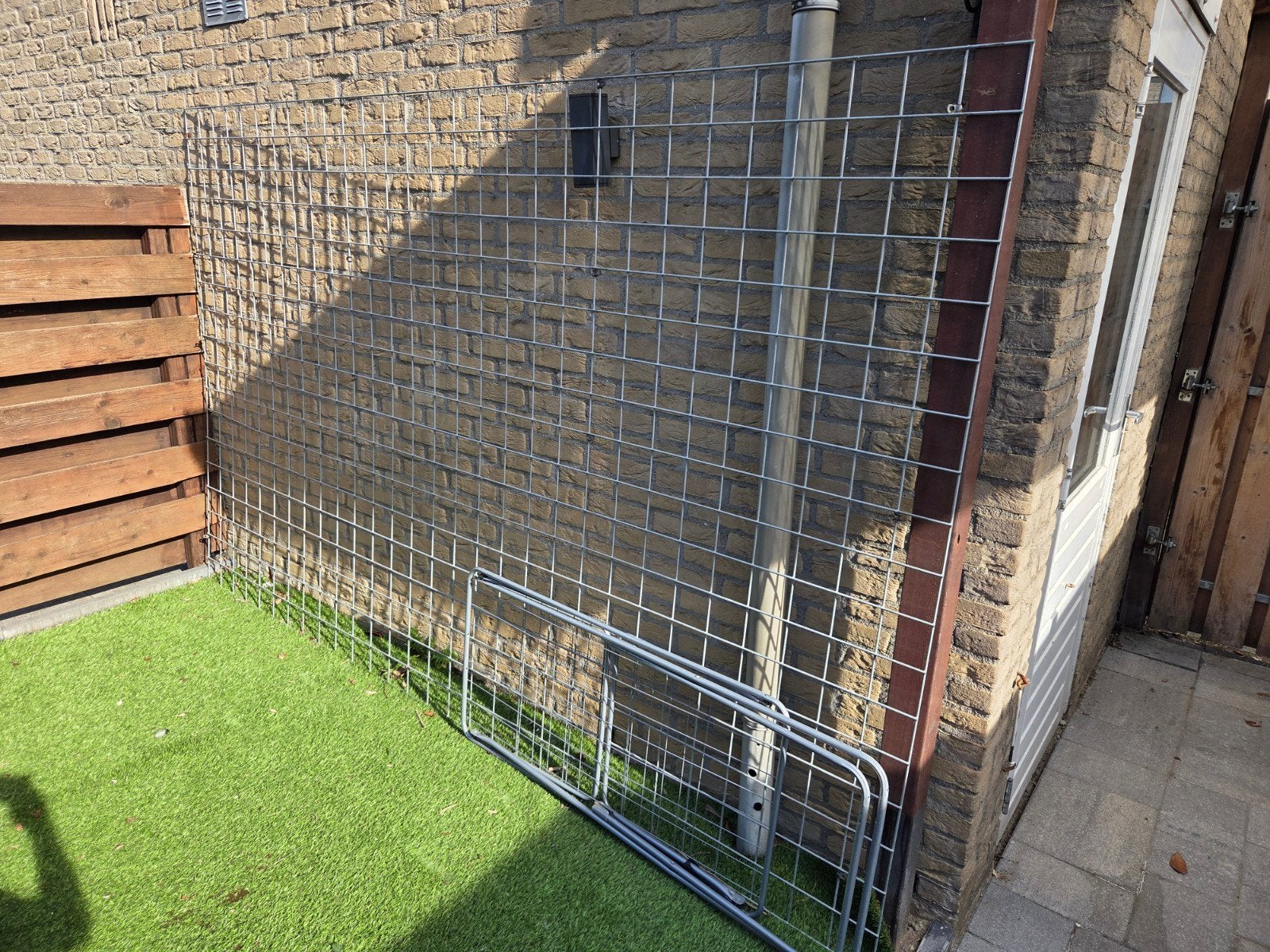 Gratis af te halen: Tralieshekwerk voor klimop (290x180cm), Tuin en Terras, Tuinhekken en Hekwerk, Ophalen, Gebruikt, IJzer, Tuinhek