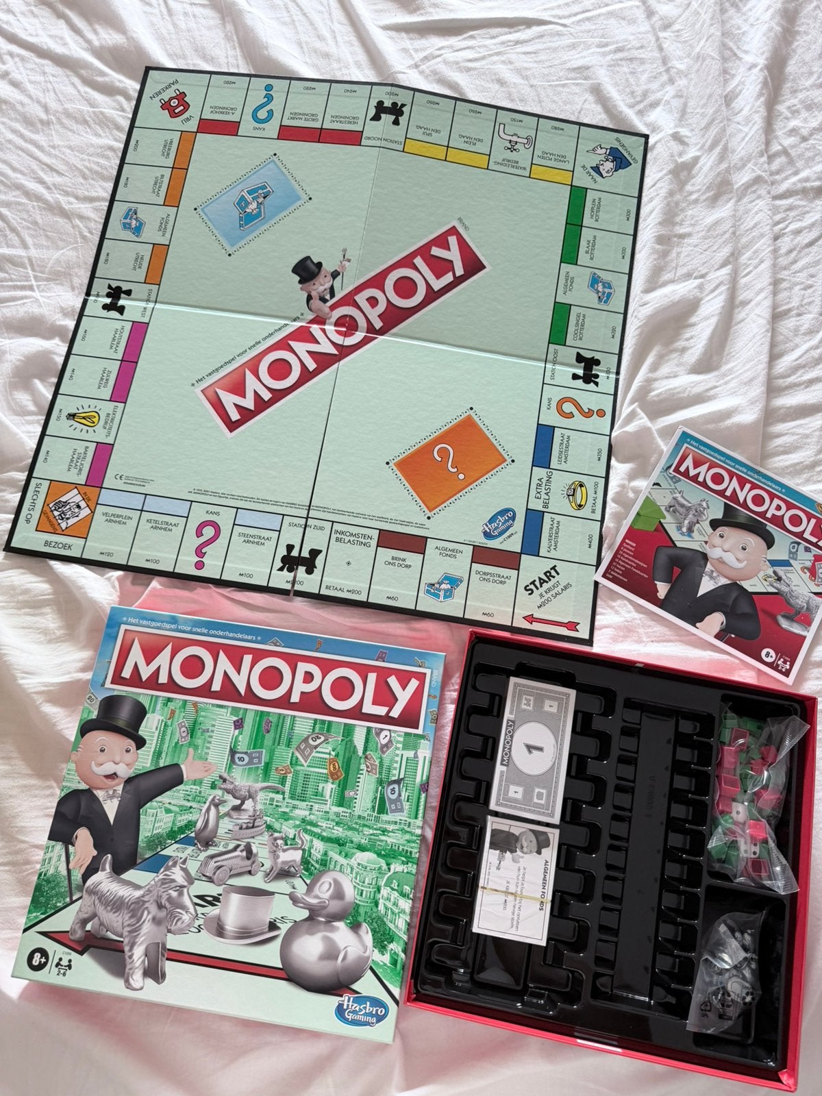 Monopoly set classic - nooit gebruikt!, Hobby en Vrije tijd, Gezelschapsspellen | Bordspellen, Vijf spelers of meer, Ophalen of Verzenden