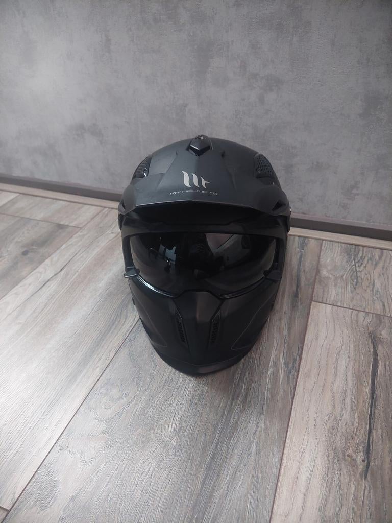 Zwarte scooterhelm - MT Helmets, Fietsen en Brommers, Ophalen of Verzenden, Zo goed als nieuw, Small, MT Helmets