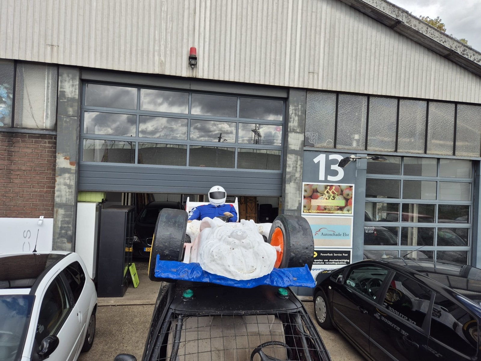 F1 auto carnaval decoratie, Ophalen, Gedragen, Carnaval, Accessoires