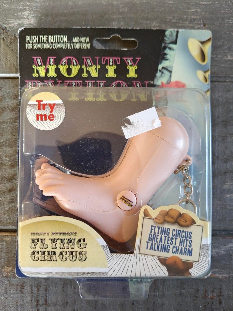 vintage Monty Python Flying Circus Talking Charm 2010 NIEUW, Verzamelen, Speelgoed, Ophalen of Verzenden, Nieuw