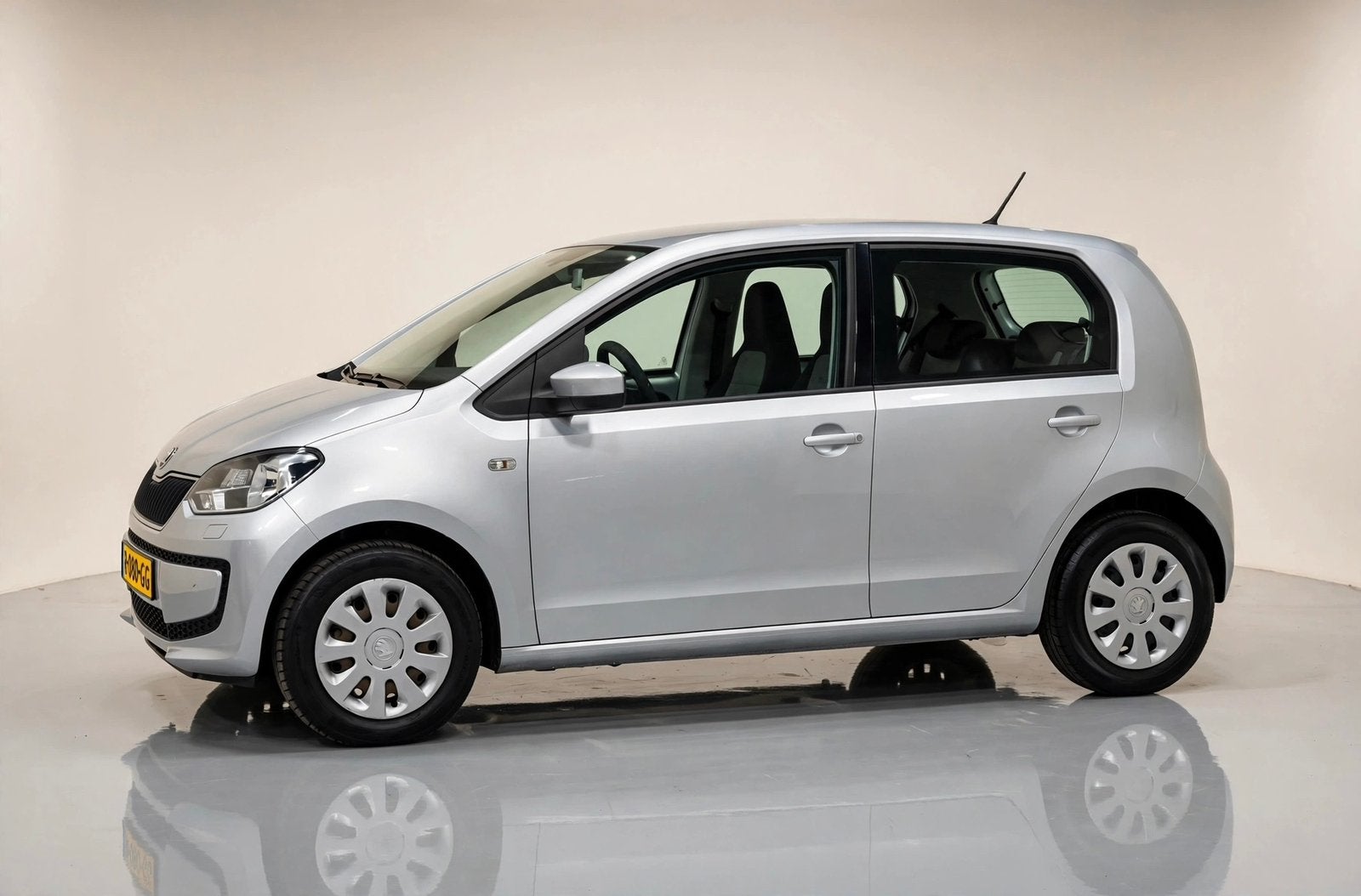 Skoda Citigo 1.0 T 44KW 2013 Grijs, Voorwielaandrijving, 4 stoelen, Bedrijf, Handgeschakeld
