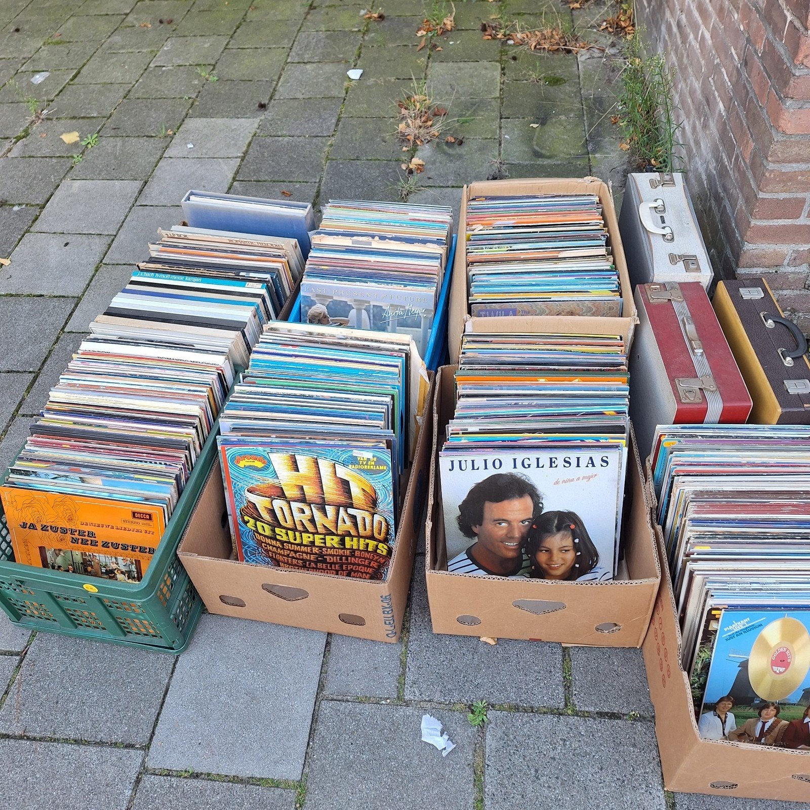 collectie 750 nette lp's en singles van zolder. mooi vinyl.