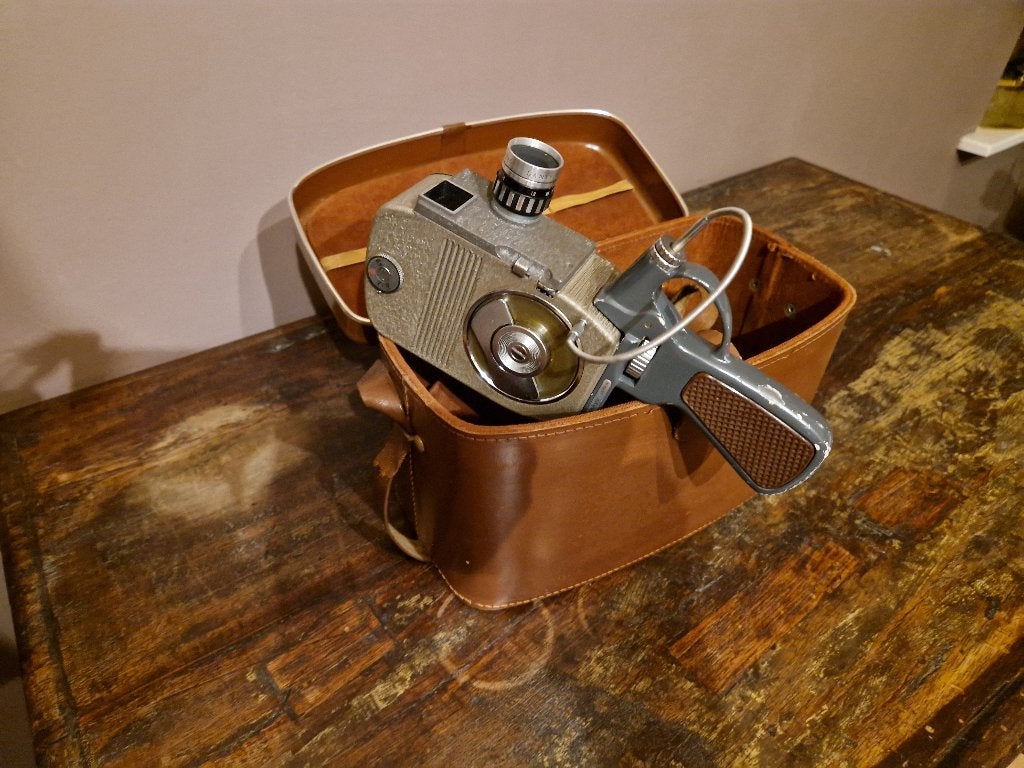 Sankyo 8-s 8mm filmcamera, Ophalen of Verzenden, 8mm, Camera