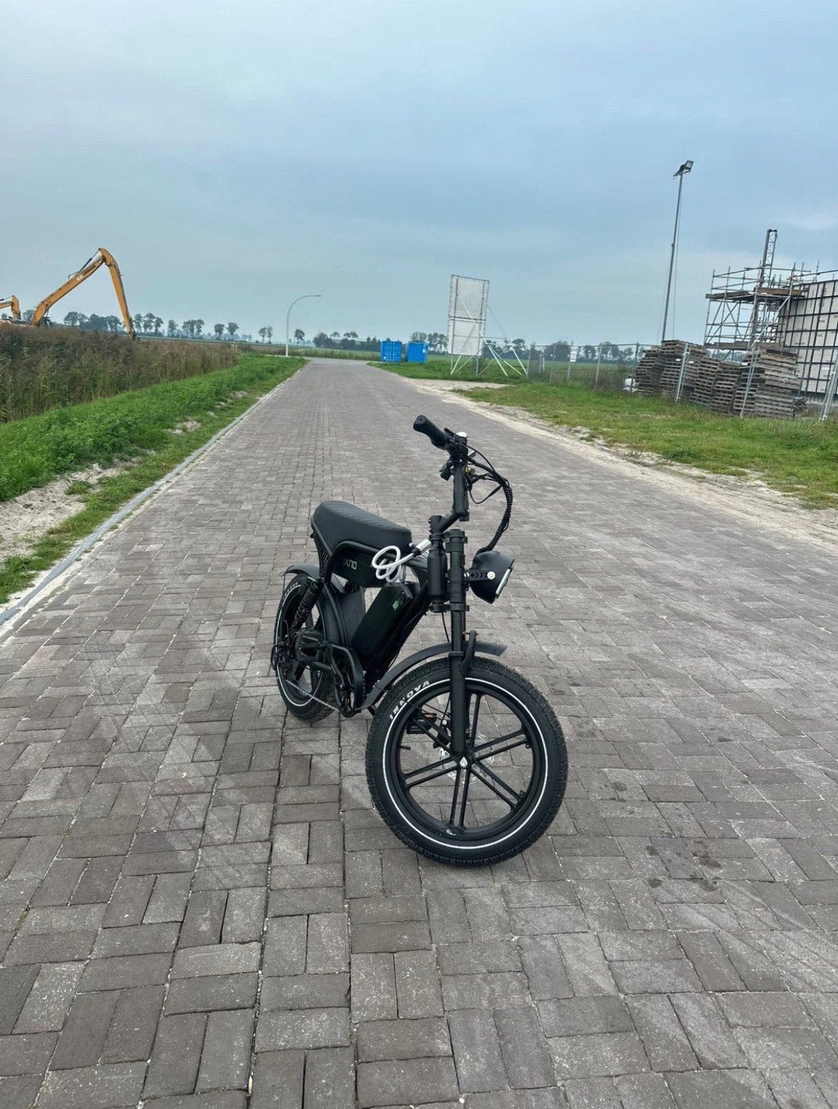 Fatbike v8 ultra, Fietsen en Brommers, Ophalen of Verzenden, Fatbike