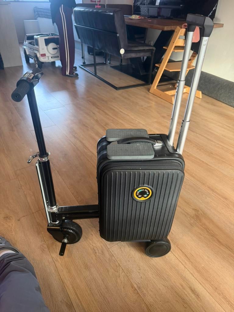 Airwheel SE3S Smart Koffer, Fietsen en Brommers, Steps, Ophalen of Verzenden, Zo goed als nieuw, Elektrische step (E-scooter)