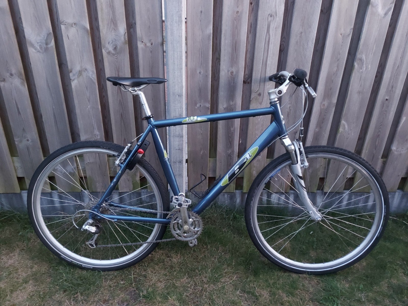 b1 crosshybride 3 x 8 versnellingen, Fietsen en Brommers, Versnellingen, Zo goed als nieuw, 57 tot 61 cm, Ophalen