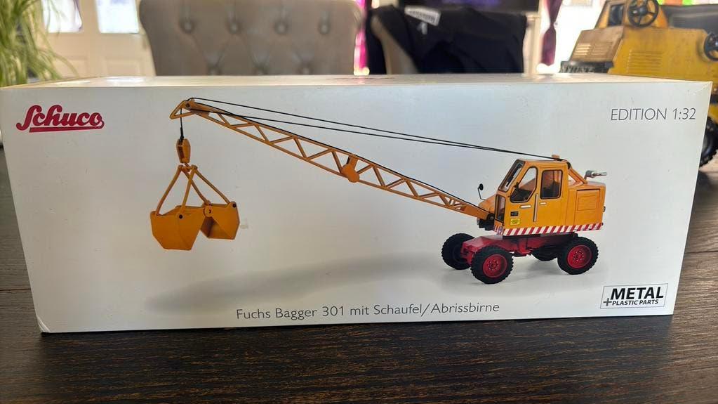 Schuco Fuch Bagger edition 1:32, Ophalen of Verzenden, Nieuw, Tractor of Landbouw, Schuco