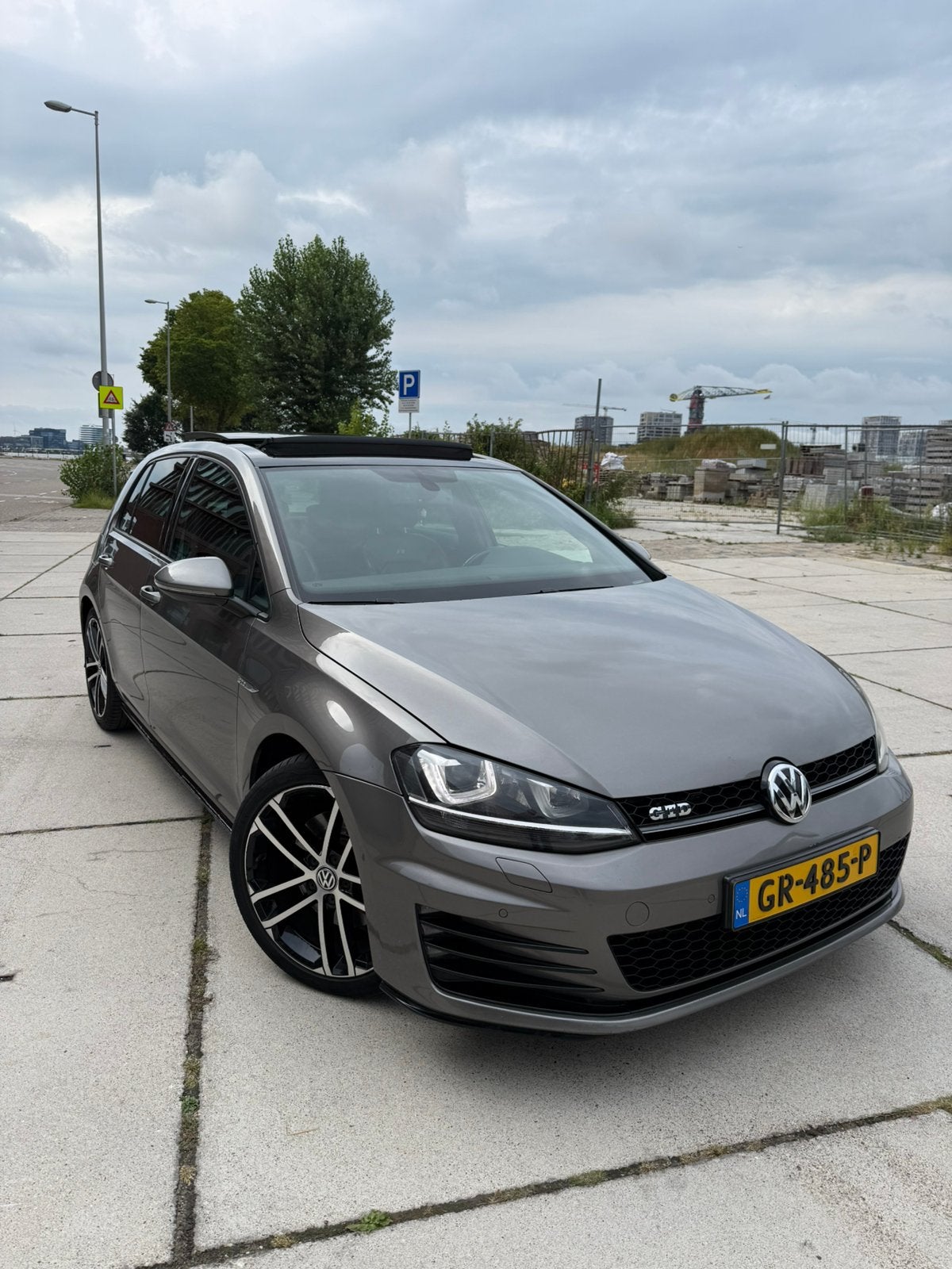 Volkswagen Golf 2.0 TDI GTD / PANO / AUTOMAAT / DEALER ONDER, Auto's, Volkswagen, LED verlichting, 4 cilinders, Leder, Bedrijf