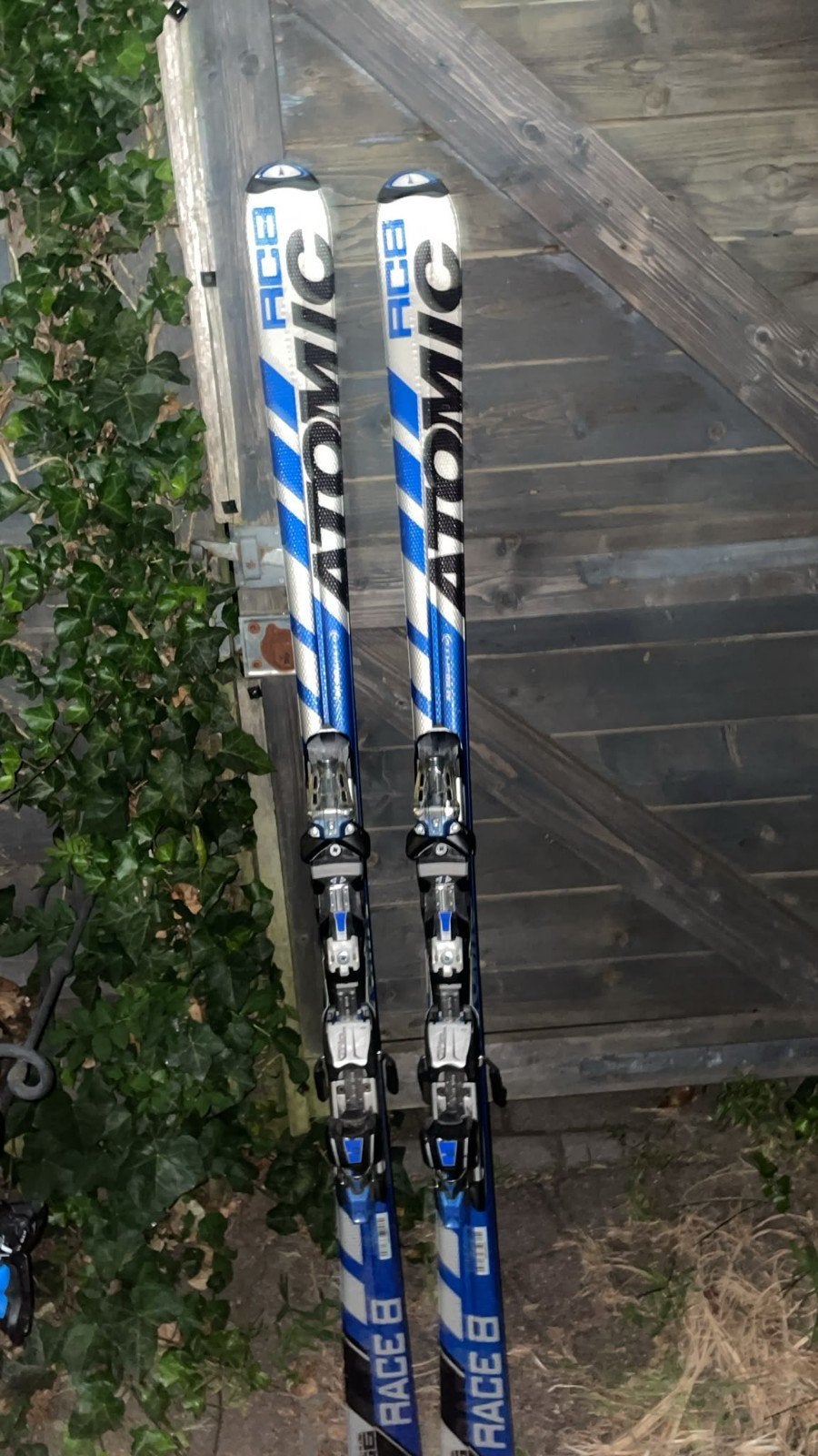 Atomic Race 8 Ski's 166 cm - Zo goed als nieuw, Sport en Fitness, Skiën en Langlaufen, 160 tot 180 cm, Ophalen of Verzenden, Zo goed als nieuw