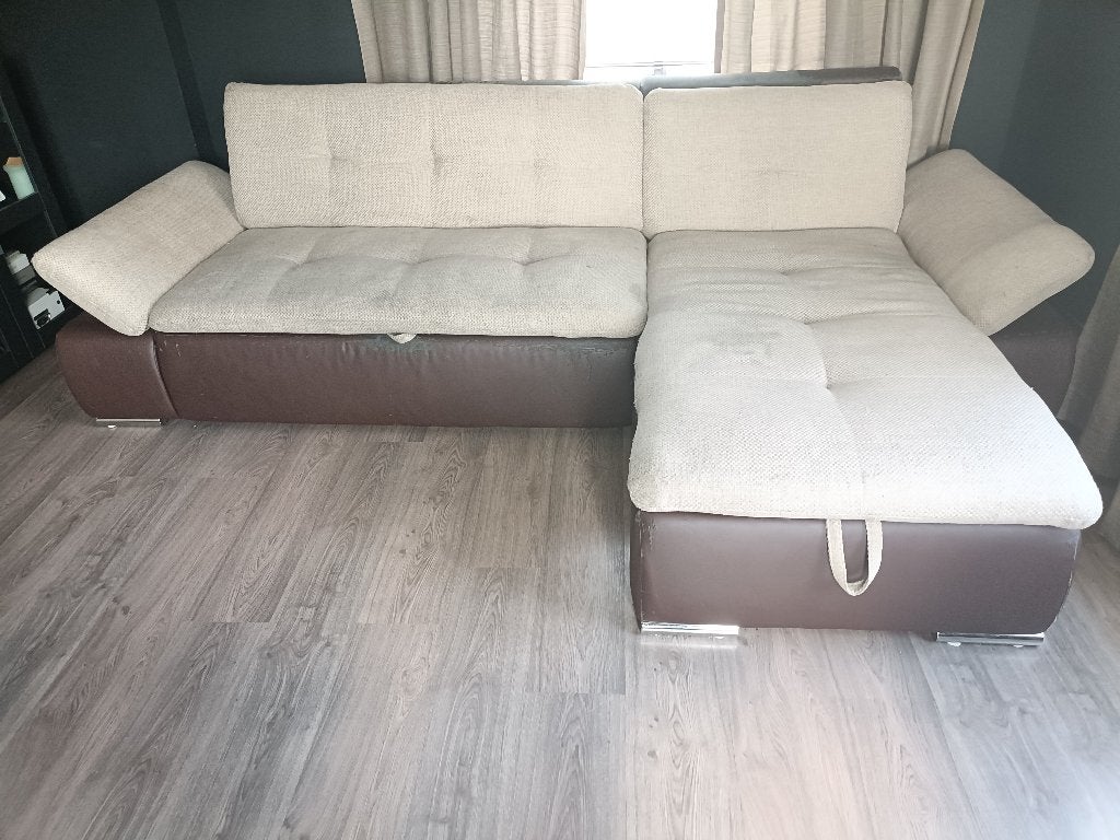 Hoekbank met slaapgedeelte en veel opbergruimte, Huis en Inrichting, Ophalen, 250 tot 300 cm, Gebruikt, 125 tot 150 cm