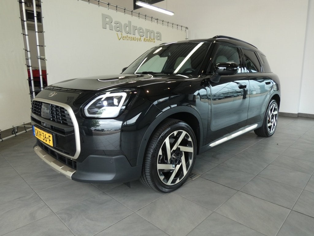 Mini Countryman 1.5C 170 PK Favoured XL Volle Country Man !, Auto's, Automaat, Dealer onderhouden, Gebruikt, Euro 6