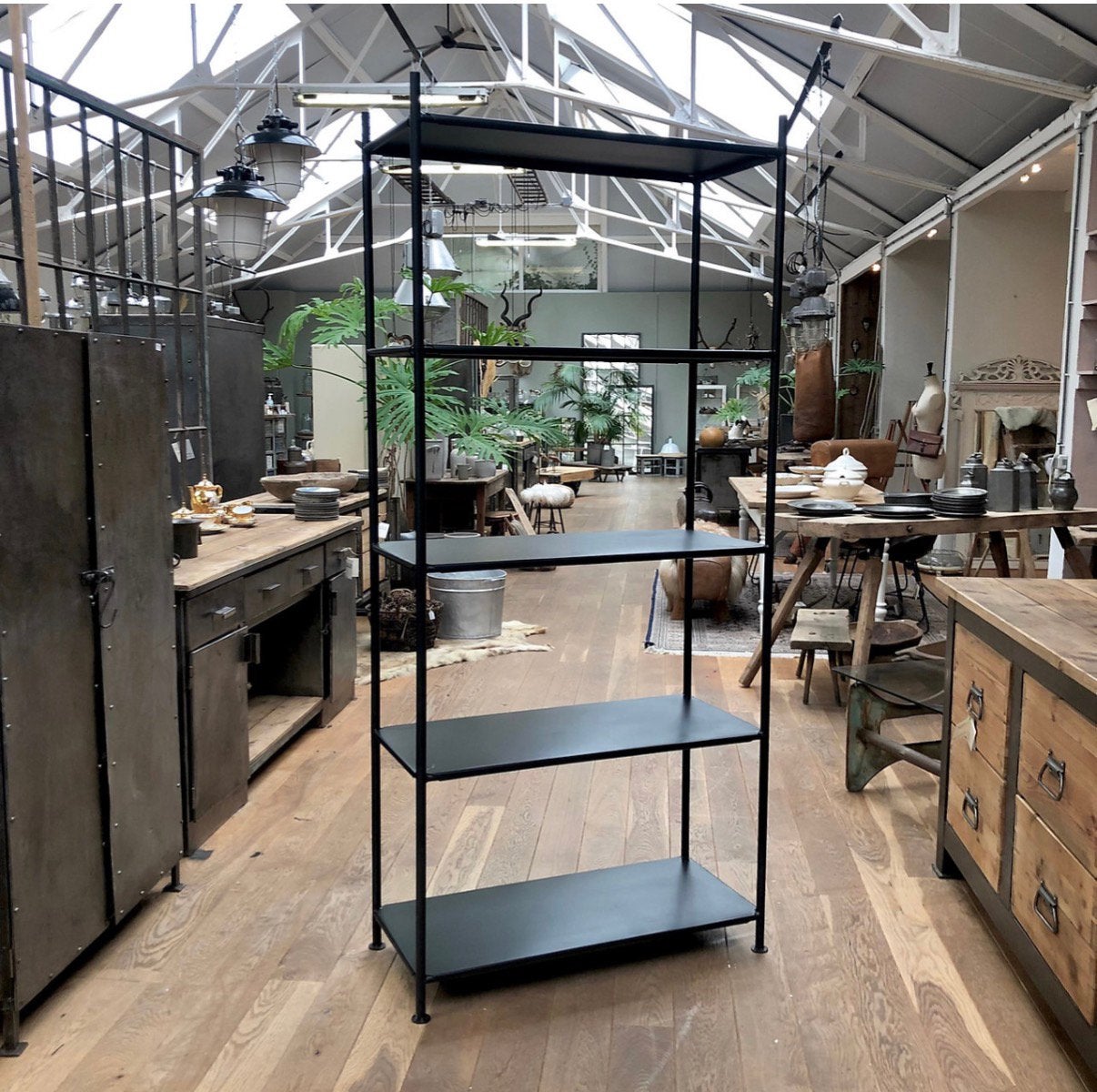 Oude stellingkast, vintage stelling, industriële kast, Ophalen