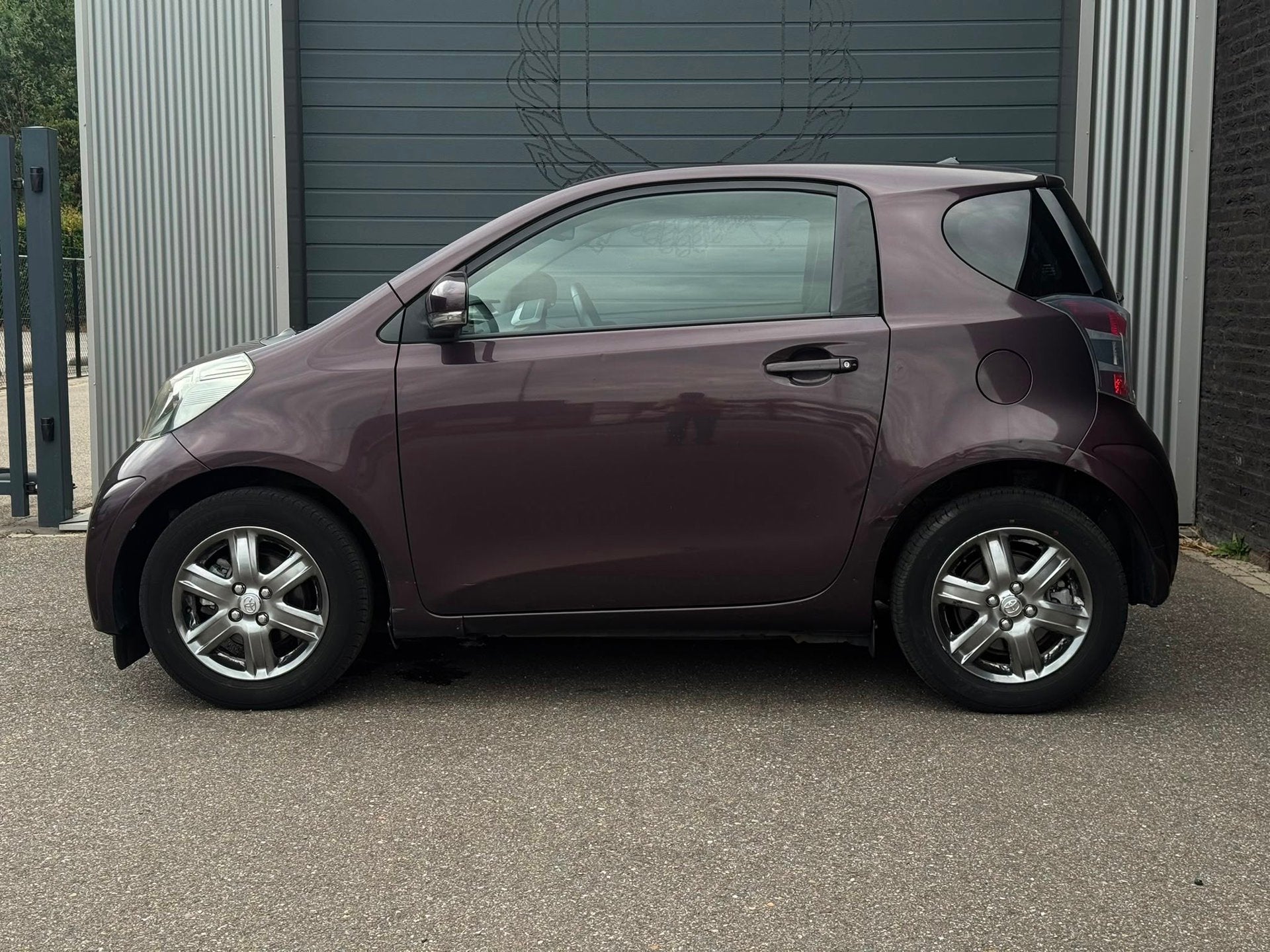 Toyota IQ 1.0 VVTi Aspiration Automaat|Clima|Nap, Stof, Gebruikt, Zwart, Overige kleuren