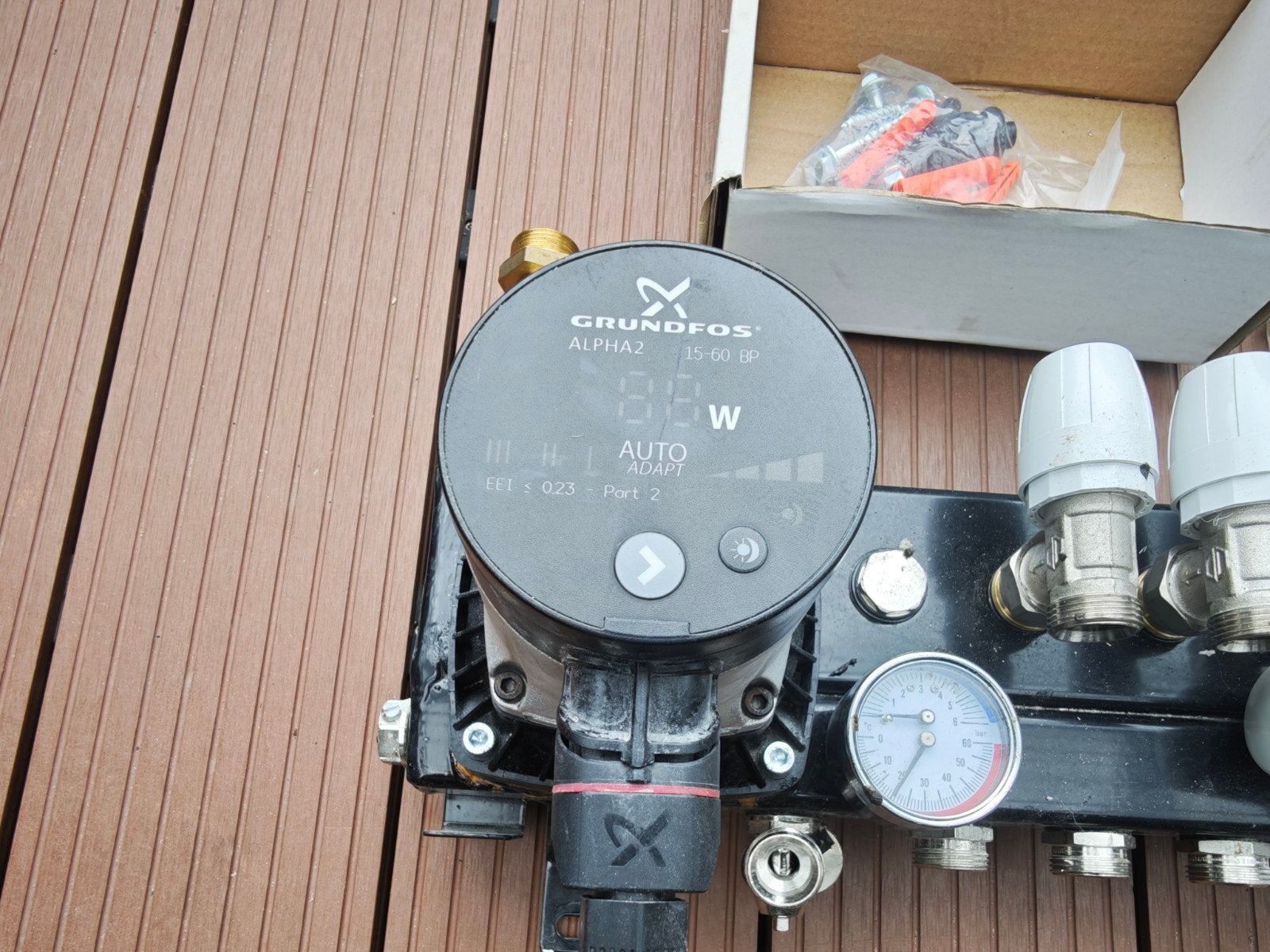Grundfos ALPHA2 15-60 BP vloerverwarmingsverdeler 5 groepen, Ophalen of Verzenden, Zo goed als nieuw, Minder dan 200 watt, Overige typen