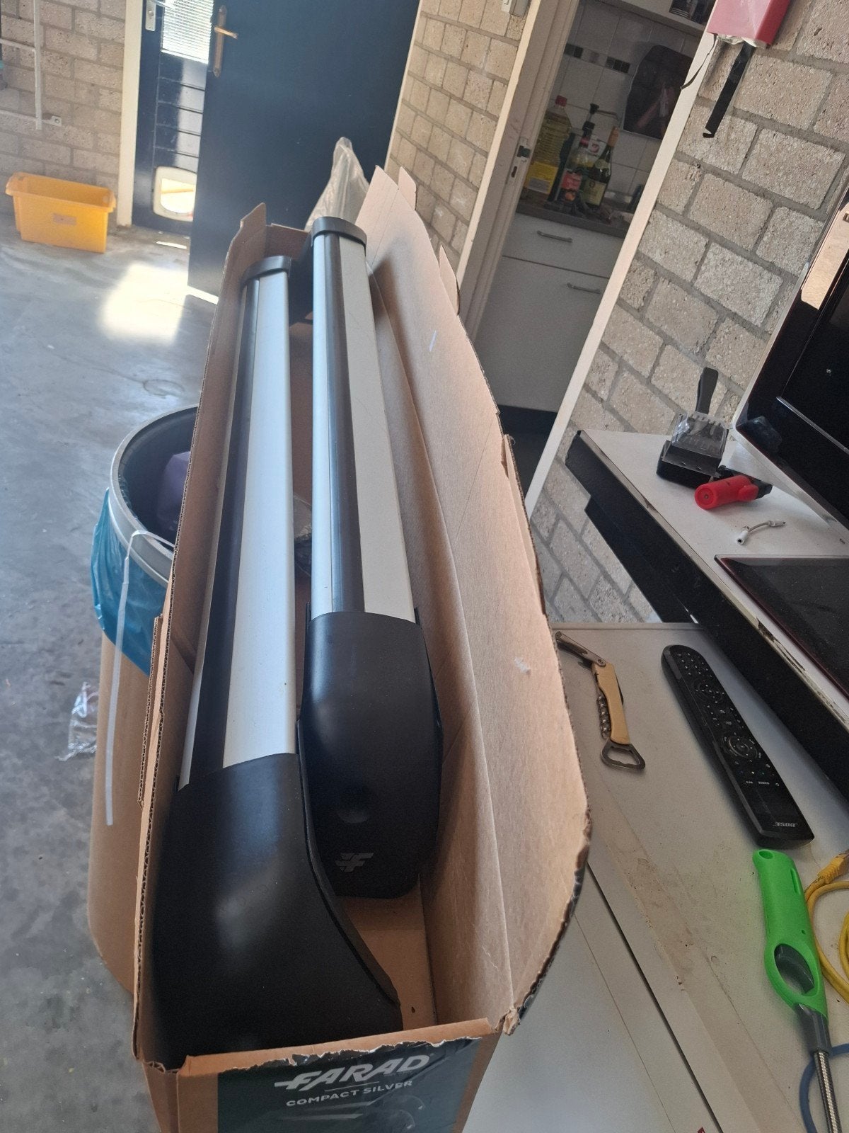 Farad Compact Silver dakdragers Tesla Y, Auto diversen, Dakdragers, Ophalen of Verzenden, Zo goed als nieuw
