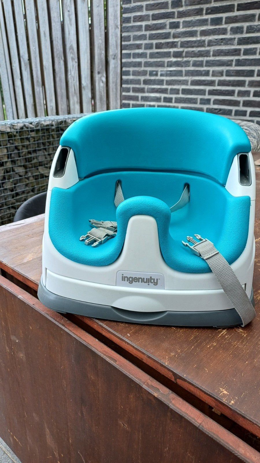 Ingenuity Baby Base 2-in-1 Zitje met Eetblad, Ophalen, Zo goed als nieuw, Overige typen, Gordel(s)