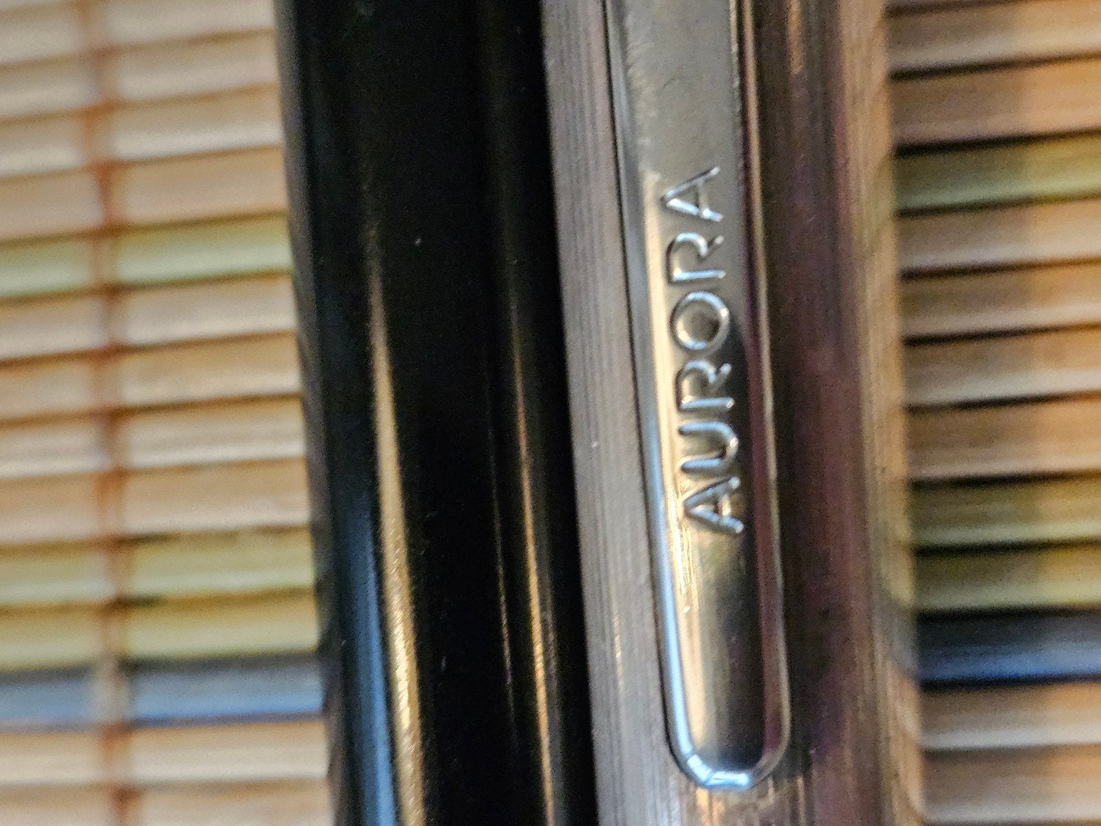 Aurora rollerbalpen Zwart/Zilver - Klassiek Design, Ophalen of Verzenden, Gebruikt, Balpen, Overige merken