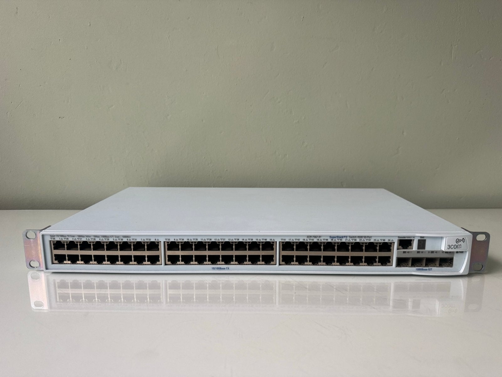 3Com SuperStack 3 Switch 4500 50-Poort (3CR17562-91), Ophalen of Verzenden, Zo goed als nieuw