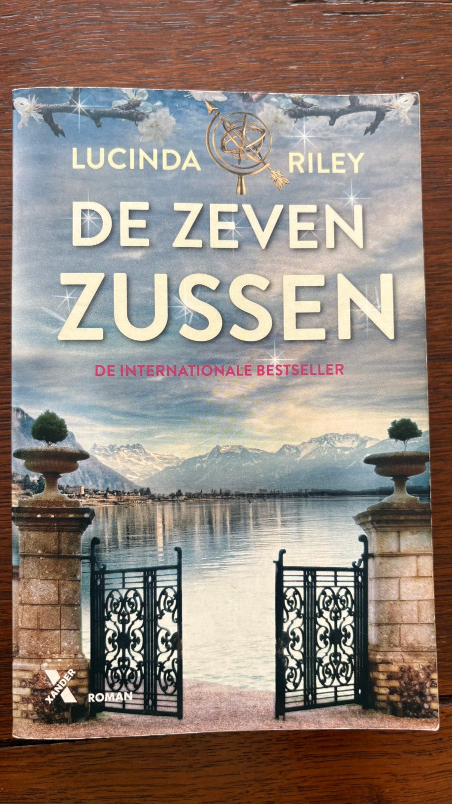 Zeven zussen deel 1, Ophalen of Verzenden, Zo goed als nieuw