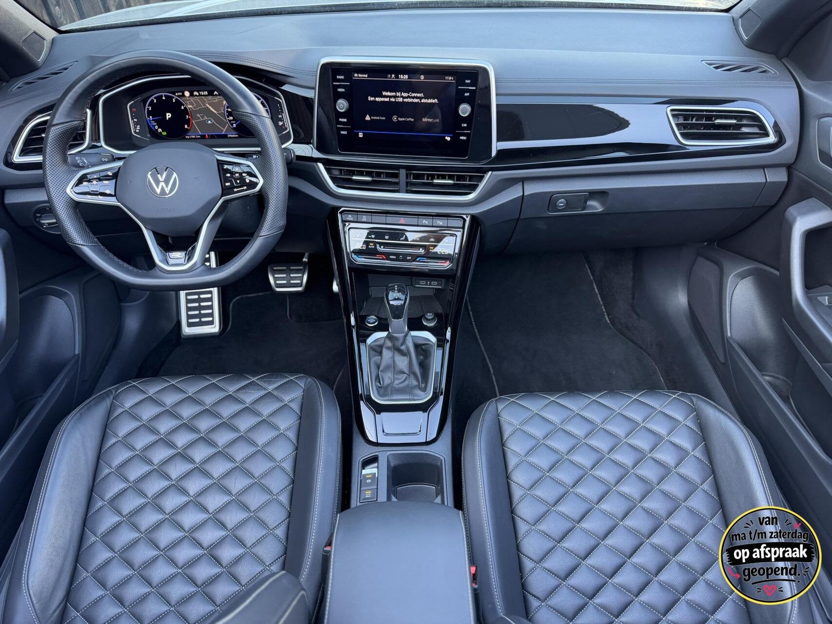 Volkswagen T-Roc Cabrio 1.5 TSI R-Line| Vol Luxe| 1 eigenaar, Auto's, Volkswagen, 15 km/l, 4 cilinders, Beige, Bedrijf