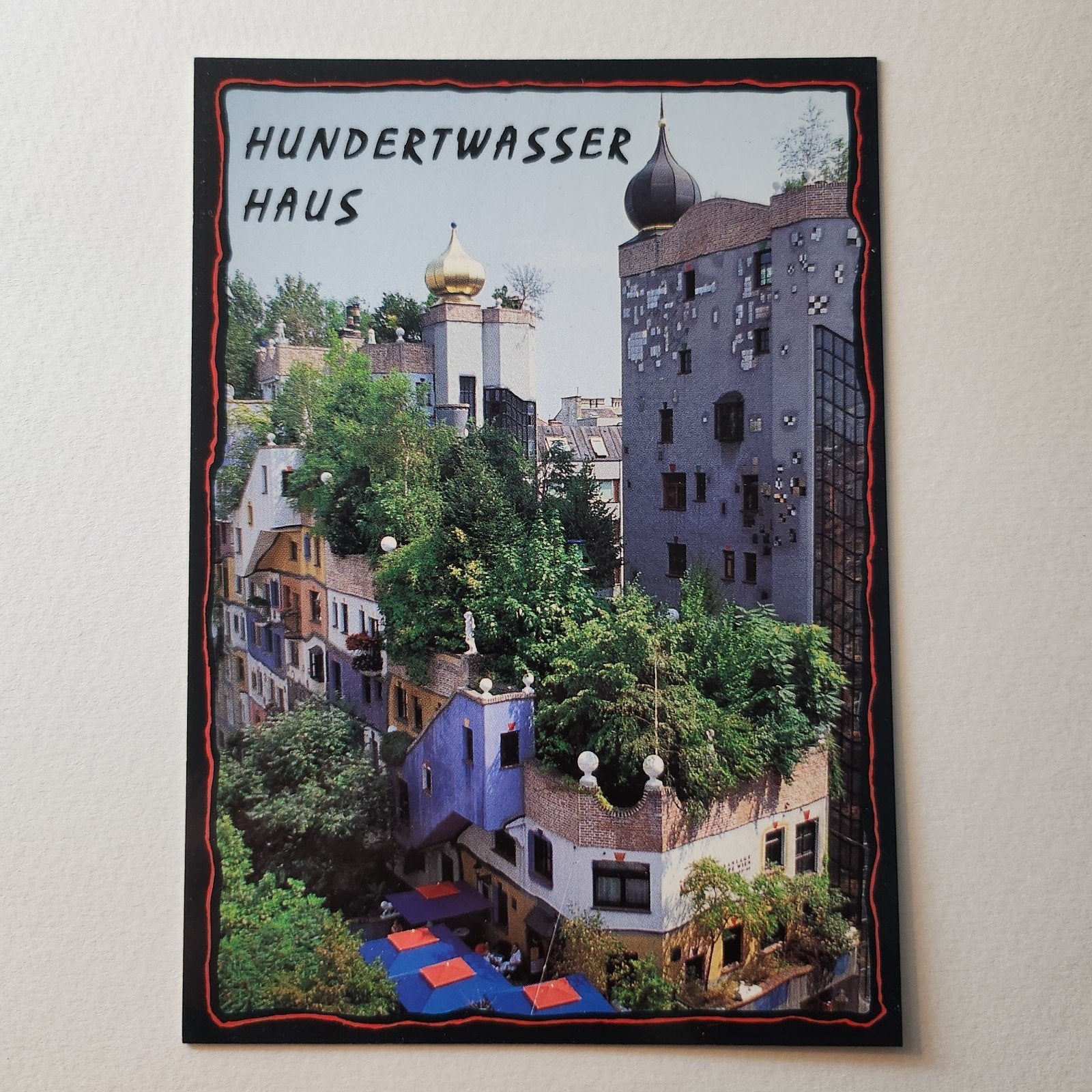Ansichtkaart Hundertwasser Haus Wenen Oostenrijk, Verzenden, 1980 tot heden, Ongelopen, Gebouw