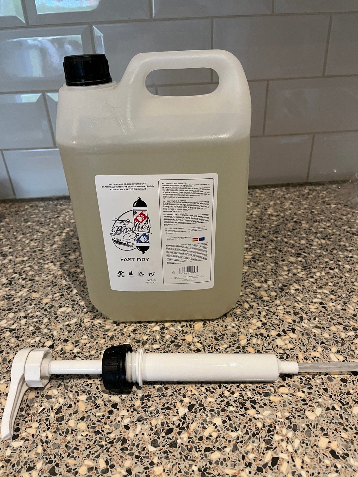 Fast dry shampoo hond / professionele hondenshampoo, Dieren en Toebehoren, Ophalen of Verzenden, Zo goed als nieuw
