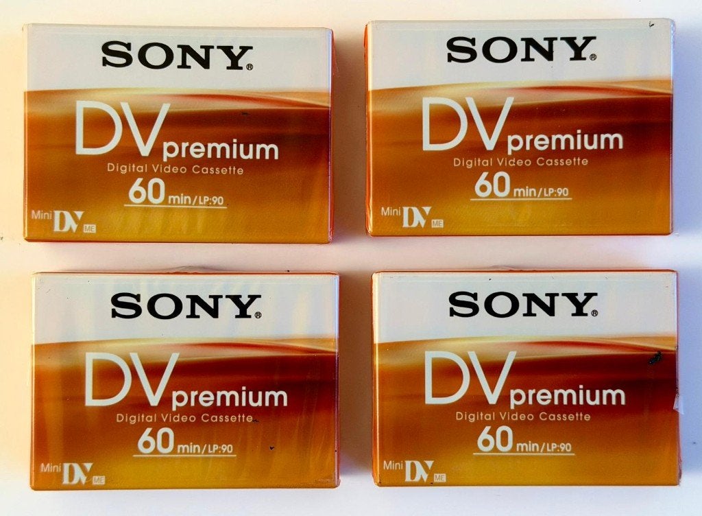 4 Sony Mini DV ME Premium Digital Video Cassettes, Mini dv, 20x of meer, Nieuw, Ophalen of Verzenden
