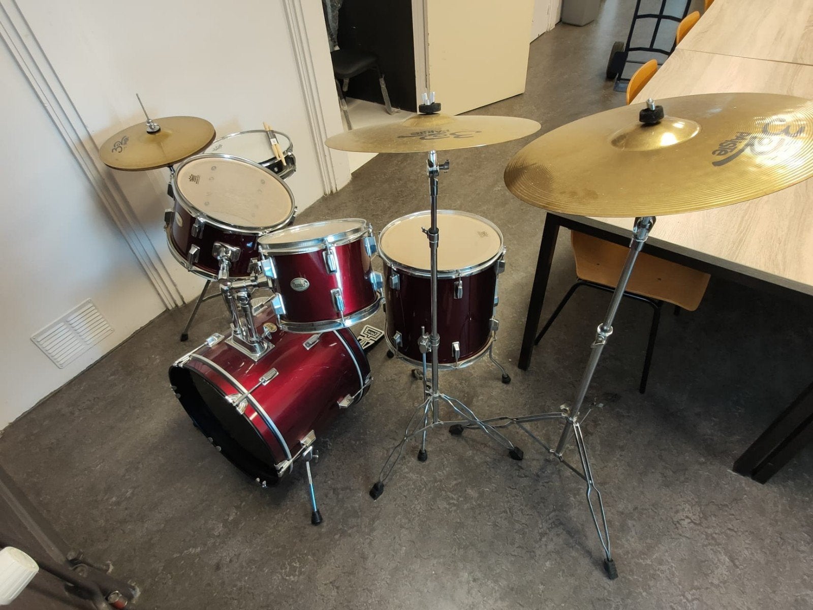 Compleet drumstel. Nauwelijks gebruikt, Ophalen, Zo goed als nieuw, Overige merken
