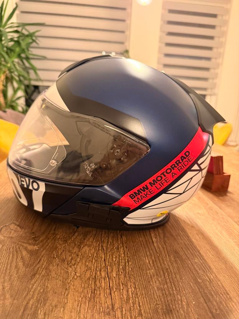 BMW Motorrad System 7 Evo Helm– Zeer Goede Staat –1 Jaar Oud, Motoren, Kleding | Motorhelmen, Systeemhelm, Overige merken, Tweedehands