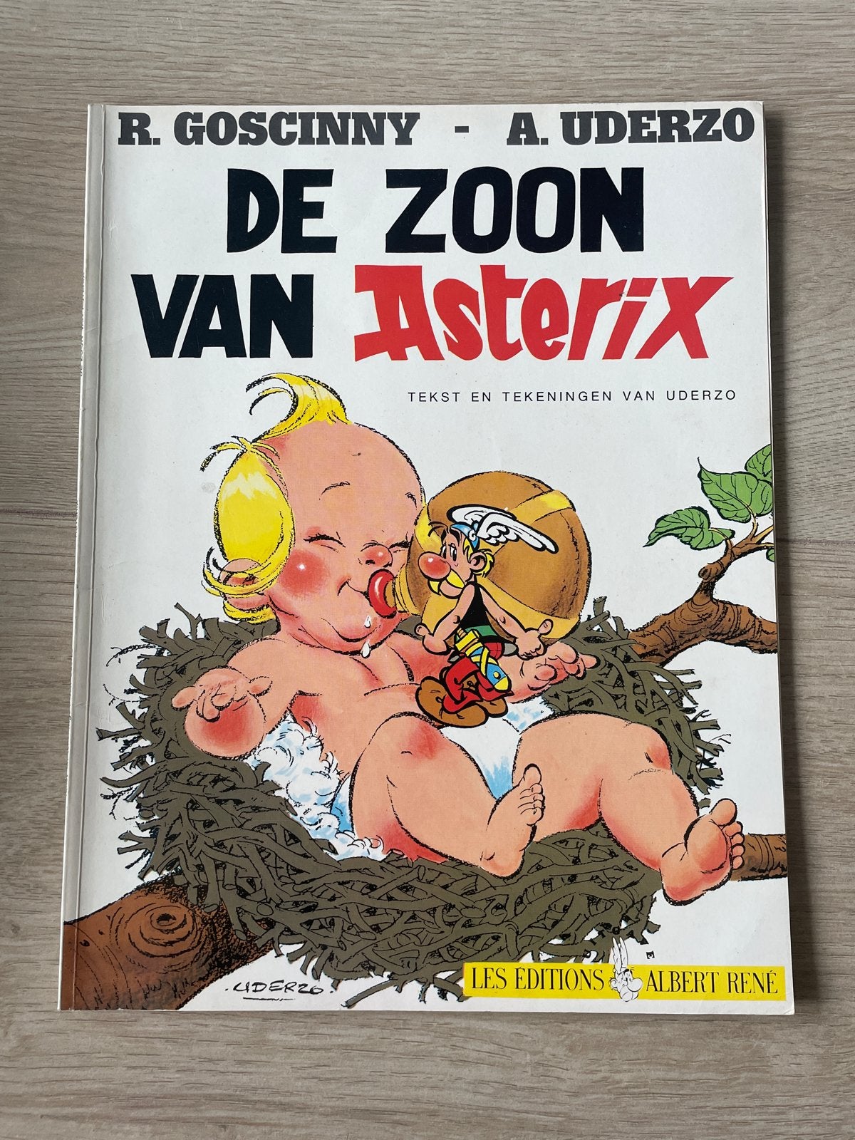 De Zoon van Asterix - Stripboek door Goscinny & Uderzo, Eén stripboek, Ophalen of Verzenden, Gelezen