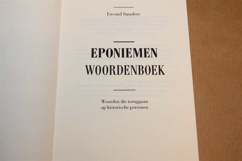 Eponiemen Woordenboek — Woorden naar Personen 223p, Boeken, Ophalen of Verzenden, Gelezen, Van Dale, Nederlands