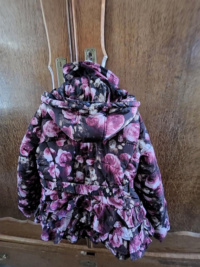 Le Chic winterjas maat 128 met bloemenprint, Gebruikt, Meisje, Le Chic, Ophalen of Verzenden