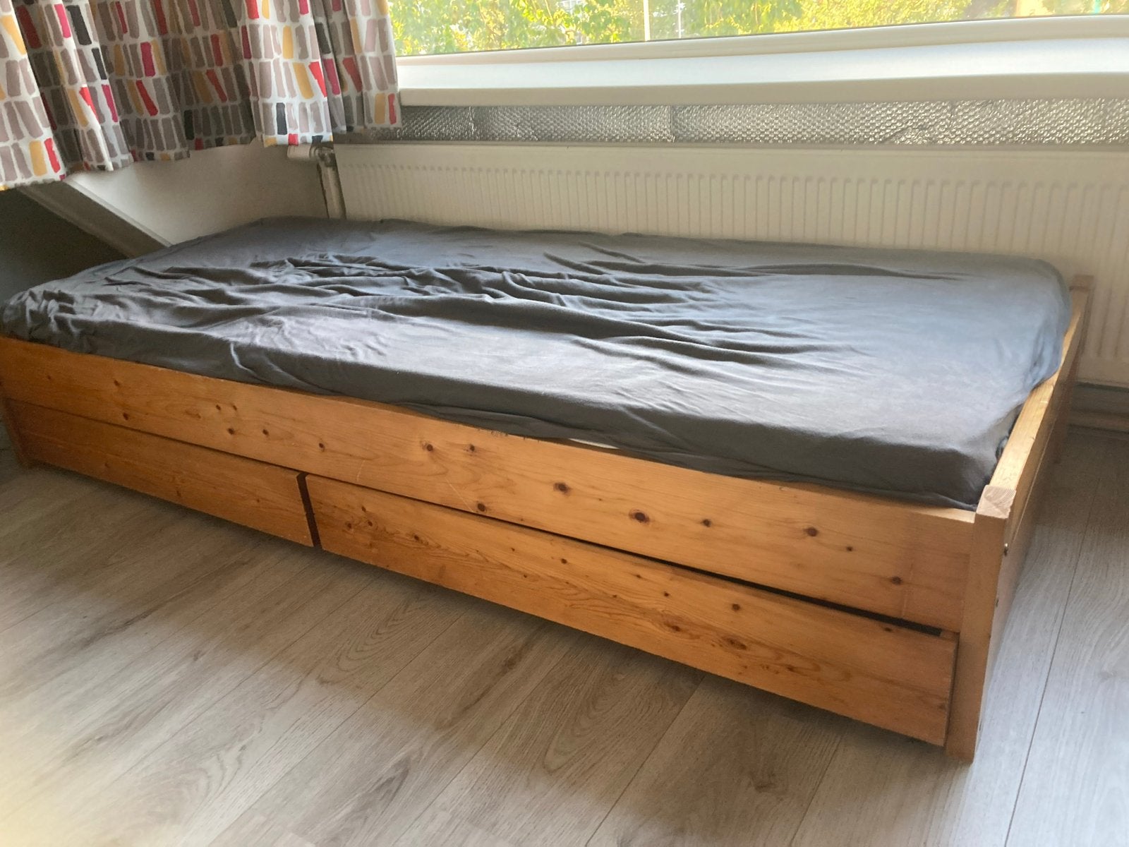 Gratis grenen eenpersoonsbed (80x190), Ophalen, Gebruikt, Eenpersoons, Bruin